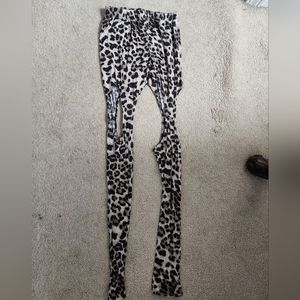 Leopard print leggings